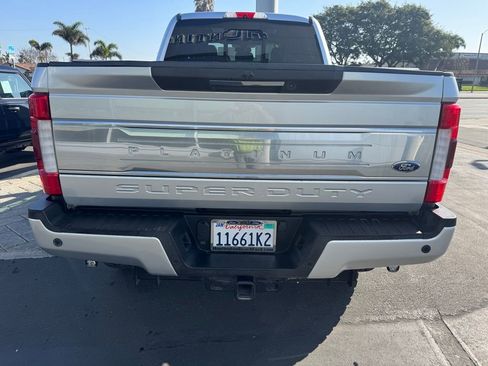 Used 2017 Ford F250 Platinum w/ Platinum Ultimate Package image 16