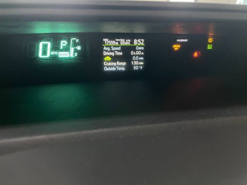 Used 2013 Toyota Prius C Two image 33