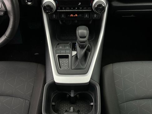 Used 2025 Toyota RAV4 XLE image 15