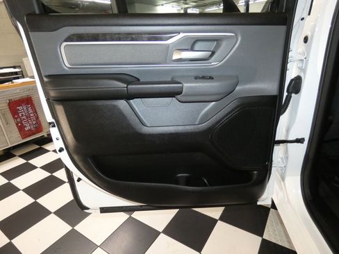 Used 2022 RAM 1500 Big Horn image 24