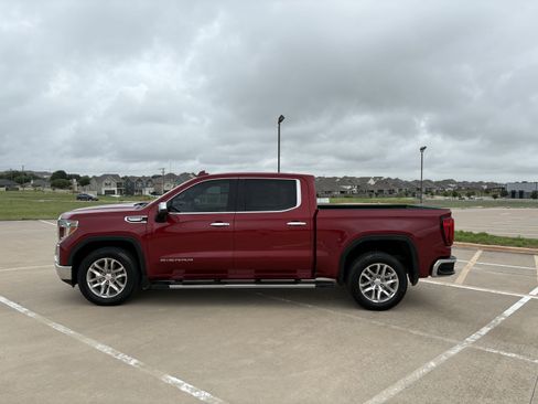 Used 2019 GMC Sierra 1500 SLT RWD image 2
