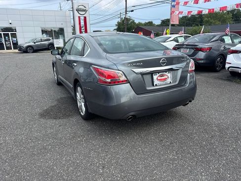 Used 2015 Nissan Altima 3.5 SL FWD image 5