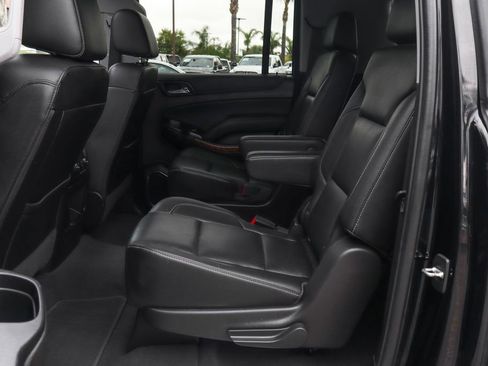 Used 2019 Chevrolet Suburban Premier RWD image 50