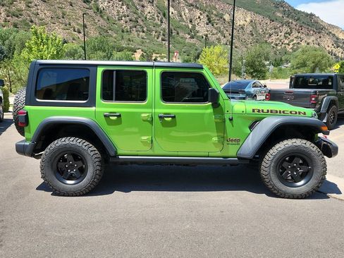 Used 2019 Jeep Wrangler Unlimited Rubicon w/ Uconnect 4C Nav & Sound Group AWD/4WD image 3