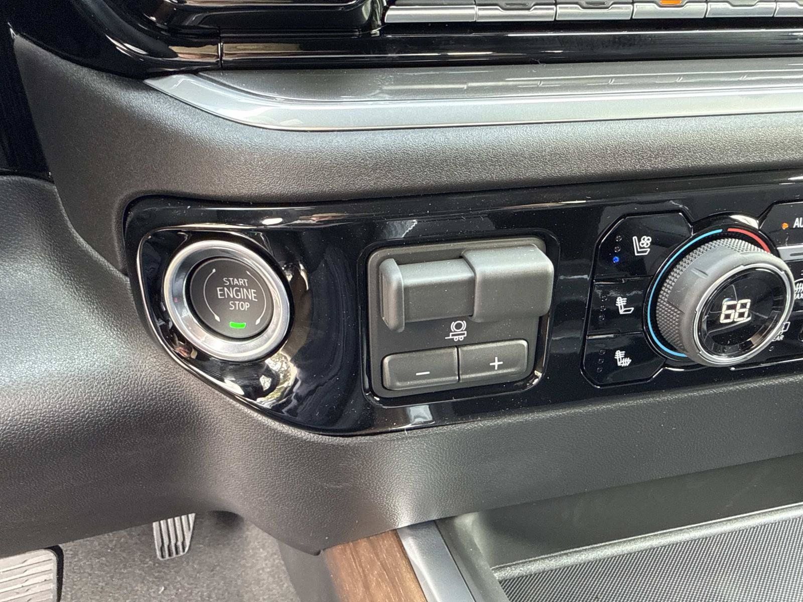 New 2026 Chevrolet Silverado 2500 High Country w/ High Country Premium Package AWD/4WD image 28