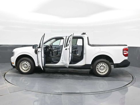Used 2022 Ford Maverick XL image 39