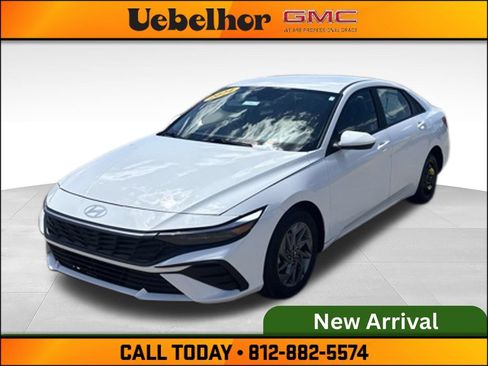 Used 2024 Hyundai Elantra SEL FWD image 9