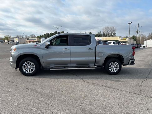 Used 2025 Chevrolet Silverado 1500 LT w/ Z71 Off-Road Package image 2