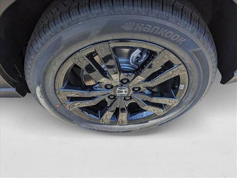 New 2026 Honda HR-V Sport image 9