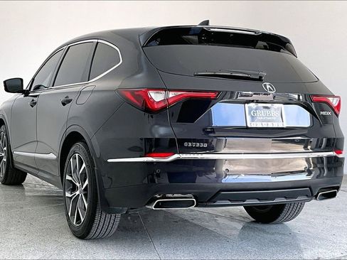 Certified 2024 Acura MDX FWD w/ Technology Package image 2