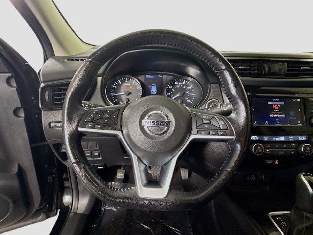 Used 2021 Nissan Rogue Sport SV AWD/4WD image 12