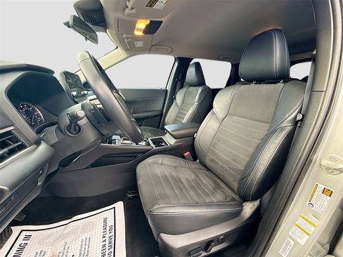 Used 2022 Mitsubishi Outlander SE image 23