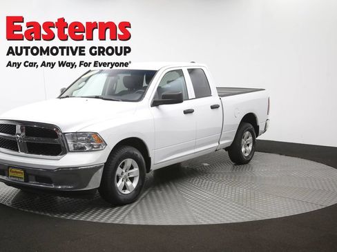 Used 2023 RAM 1500 Tradesman w/ Chrome Appearance Group RWD image 57