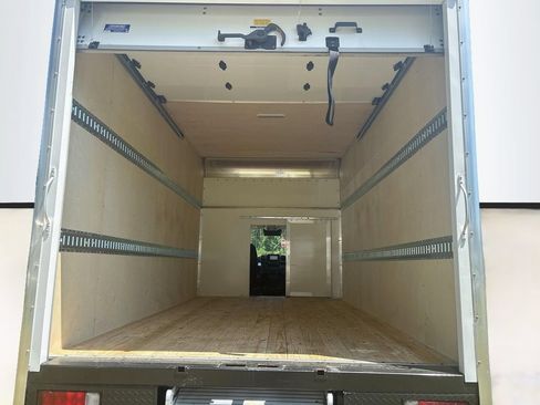 Used 2025 RAM ProMaster 3500 w/ Quick Order Package 22G SLT FWD image 13
