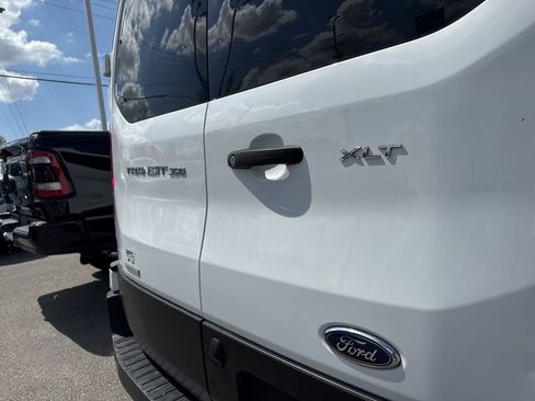 Used 2023 Ford Transit 350 XLT RWD image 27