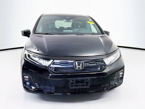 Used 2024 Honda Odyssey Sport image 2