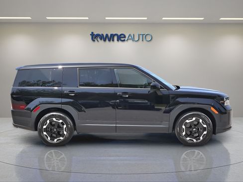 Used 2026 Hyundai Santa Fe SE AWD/4WD image 4
