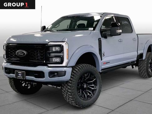 New 2026 Ford F250 Lariat w/ Black Appearance Package image 1