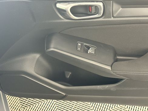 Used 2025 Honda Civic Sport image 29