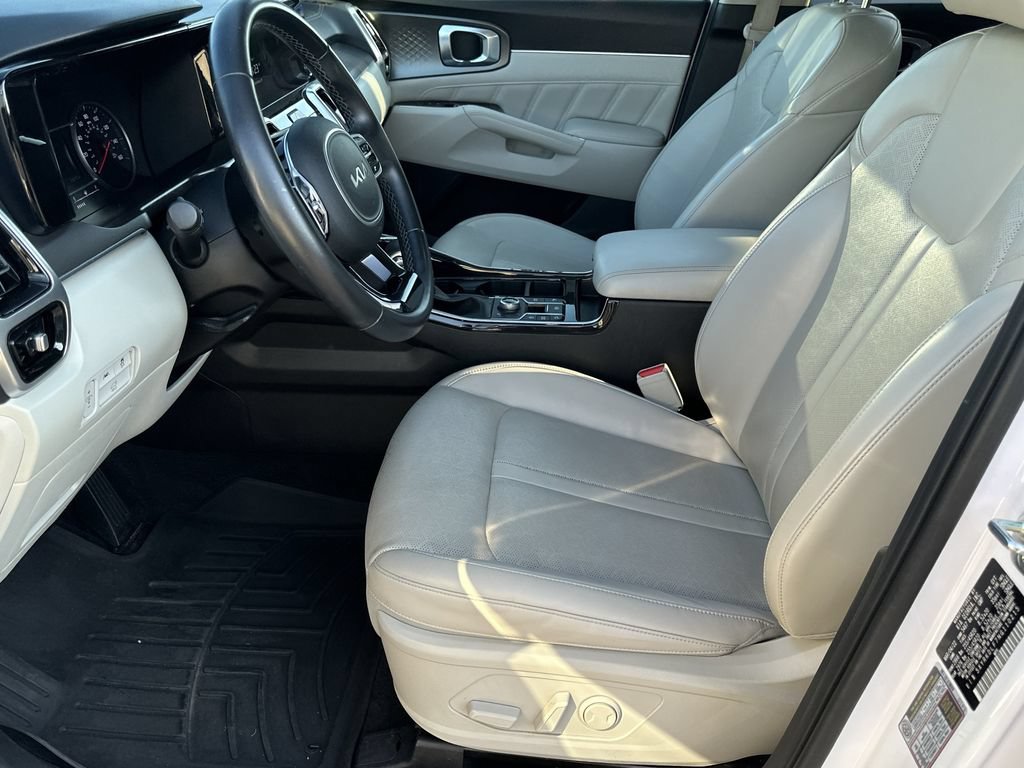 Used 2022 Kia Sorento SX AWD/4WD image 14