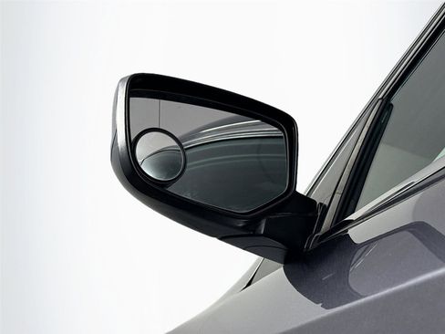 Used 2016 Honda Accord Sport image 5