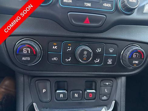 Used 2018 GMC Terrain SLT w/ Preferred Package AWD/4WD image 23