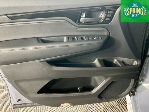 New 2026 Honda Odyssey Touring image 19
