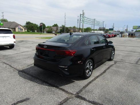 Used 2019 Kia Forte LXS FWD image 8