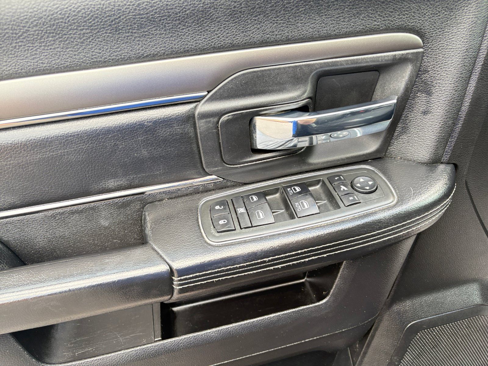 Used 2013 RAM 1500 Sport w/ Sport Premium Group AWD/4WD image 10