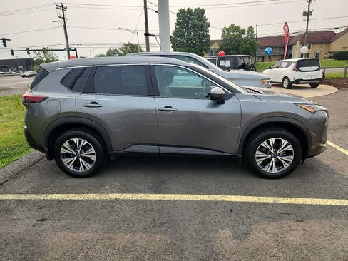 Used 2023 Nissan Rogue SV w/ SV Premium B Package AWD/4WD image 7
