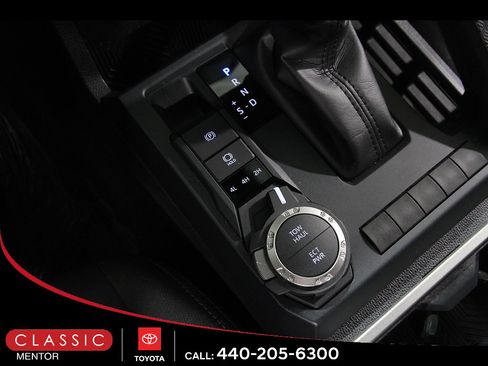 Certified 2025 Toyota Tacoma SR5 AWD/4WD image 17