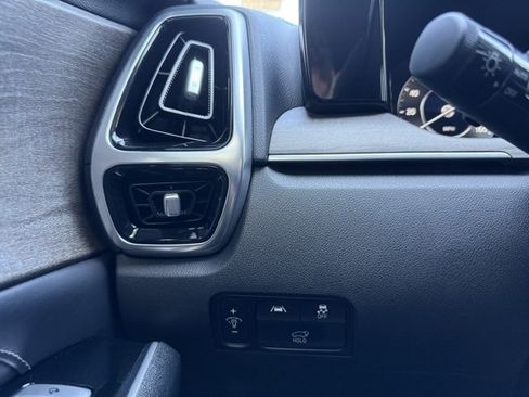 Used 2021 Kia Sorento SX Prestige image 25