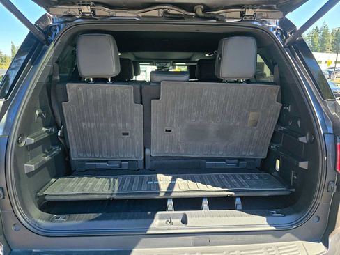 Used 2024 Toyota Sequoia Platinum AWD/4WD image 14