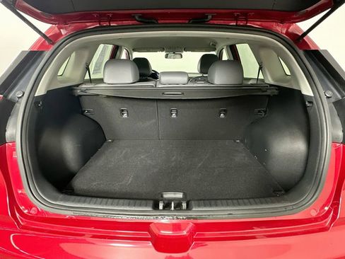 Used 2017 Kia Niro EX FWD image 25