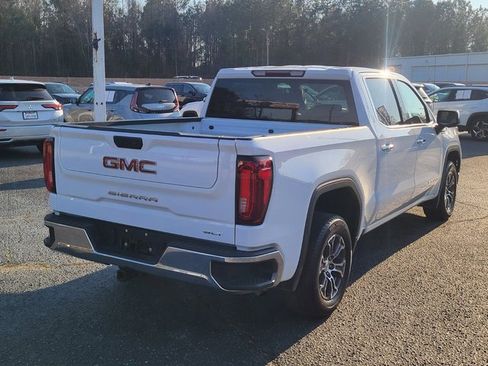 Used 2024 GMC Sierra 1500 SLT image 2