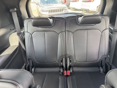 New 2026 Jeep Grand Cherokee L Limited w/ Luxury Tech Group II RWD image 12