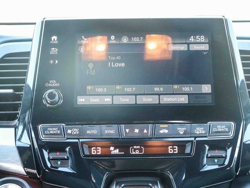 Used 2024 Honda Odyssey Sport image 16