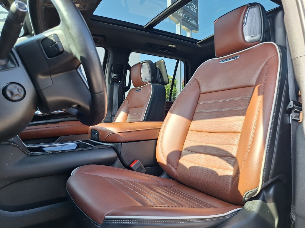 Used 2023 GMC Yukon Denali Ultimate AWD/4WD image 25