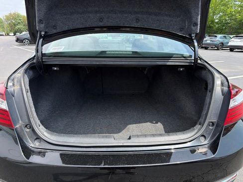 Used 2016 Honda Accord EX-L image 22