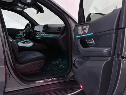 Used 2023 Mercedes-Benz GLE 450 4MATIC w/ AMG Line Exterior image 24