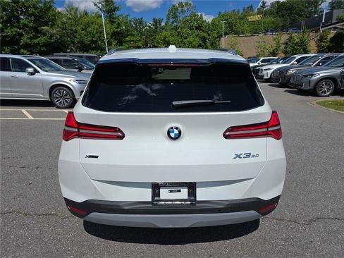 Used 2026 BMW X3 xDrive30i w/ Premium Package AWD/4WD image 4