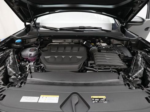 New 2026 Audi Q3 quattro 2.0T AWD/4WD image 3