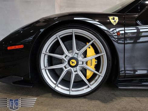 Used 2013 Ferrari 458 Spider RWD image 39