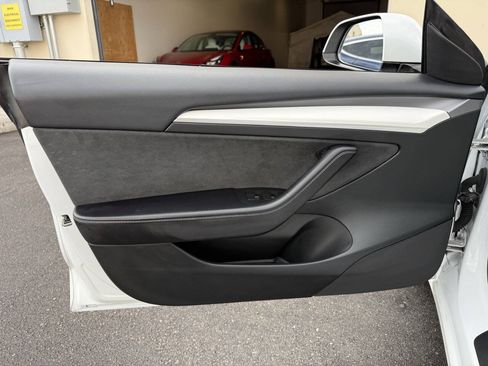 Used 2023 Tesla Model 3 Standard Range RWD image 19