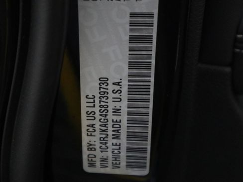 New 2025 Jeep Grand Cherokee L Altitude image 38