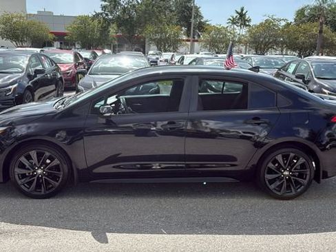 Used 2024 Toyota Corolla SE FWD image 4
