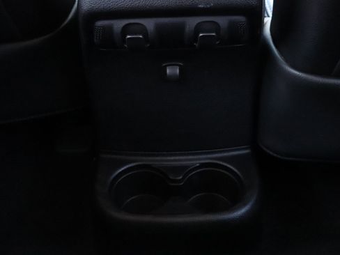 Used 2017 Jeep Wrangler Sahara image 14