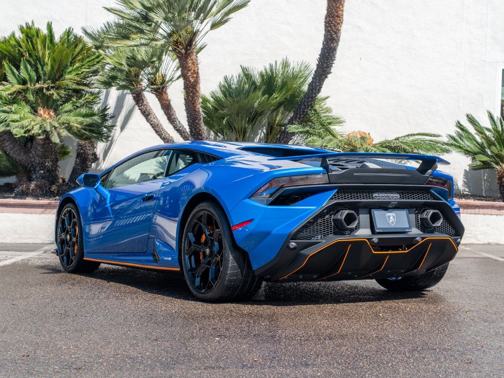 Used 2023 Lamborghini Huracan Tecnica RWD image 32