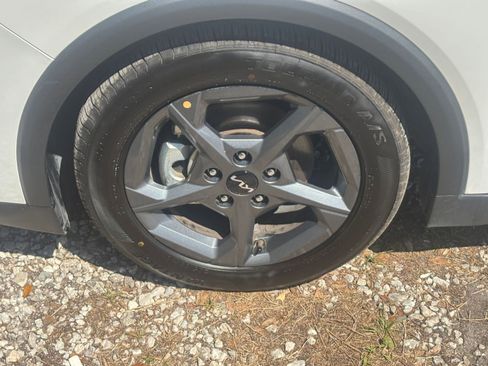 Used 2025 Kia K4 FWD image 32