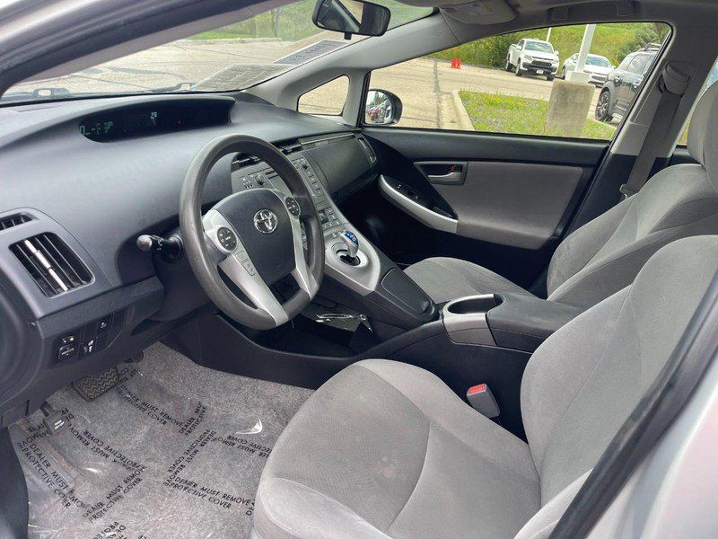 Used 2014 Toyota Prius Three w/ Solar Roof Package FWD image 14
